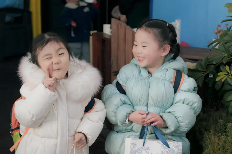 봄이 오는 길목에서, 그 색감